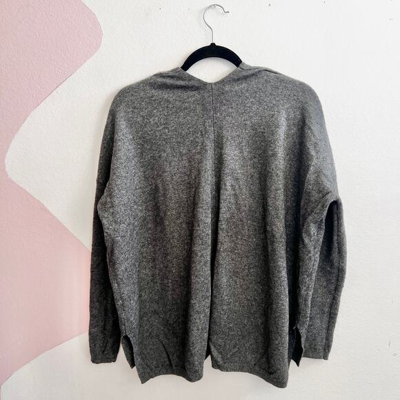 Vince Gray Wool Cashmere Blend Sweater Small Minimalist Cozy Classic Preppy - Picture 2 of 7